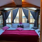 Lakeside Penthouse 16