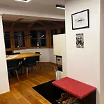 Lakeside Penthouse 16 아파트 젤암제