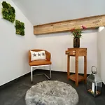 Lakeside Penthouse 16 דירה צל-אם-זי