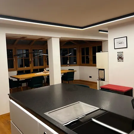 Lakeside Penthouse 16 Τσελ αμ Ζέε