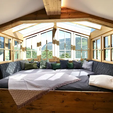 Lakeside Penthouse 16